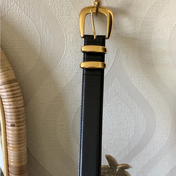 Aritzia Black Leather Belt with Gold Buckle - Picture 5 of 6